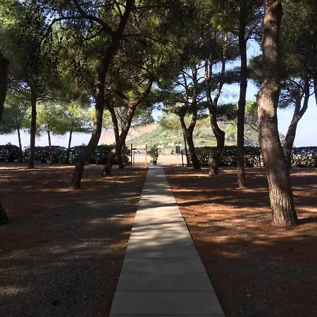 アパートホテル Villaggio Turistico La Mantinera -