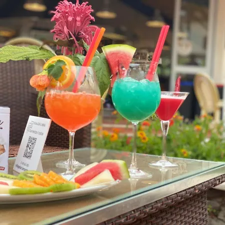 アパートホテル Villaggio Turistico La Mantinera - プラーイア・ア・マーレ