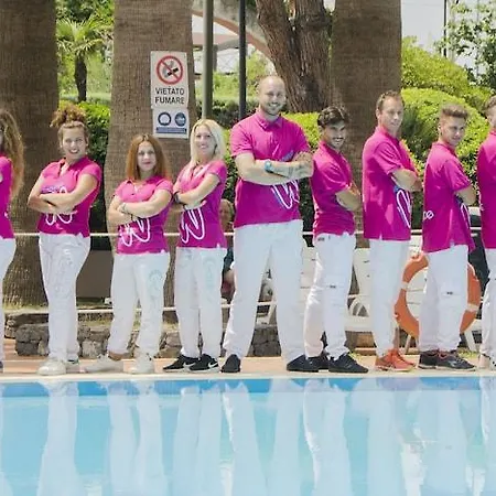 Aparthotel Villaggio Turistico La Mantinera -