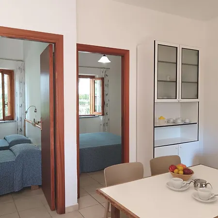 Villaggio Turistico La Mantinera - מלון דירות