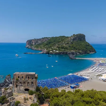 Villaggio Turistico La Mantinera - 3* Praia a Mare