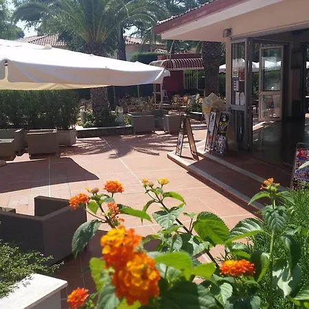 מלון דירות Villaggio Turistico La Mantinera -