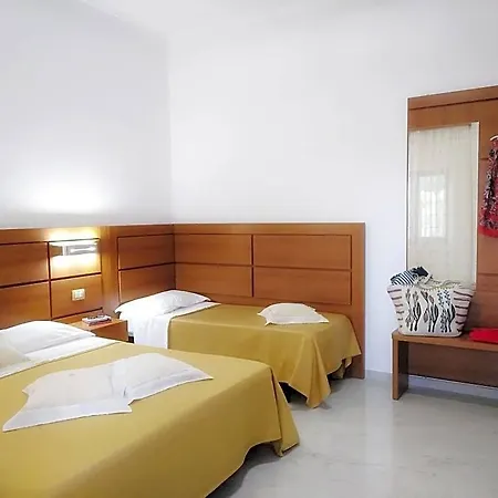 Villaggio Turistico La Mantinera - アパートホテル