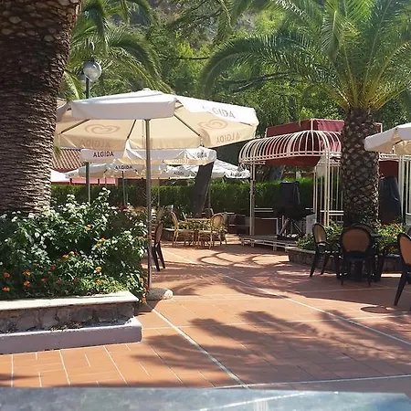 Villaggio Turistico La Mantinera - Apartmanhotel