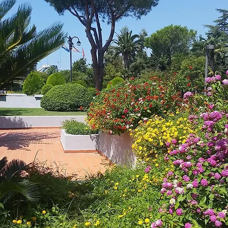 Ξενοδοχείο με διαμερίσματα Villaggio Turistico La Mantinera - Praia a Mare
