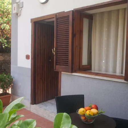 Villaggio Turistico La Mantinera - Ξενοδοχείο με διαμερίσματα 3*