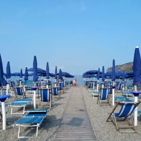 Villaggio Turistico La Mantinera - Apartmanhotel