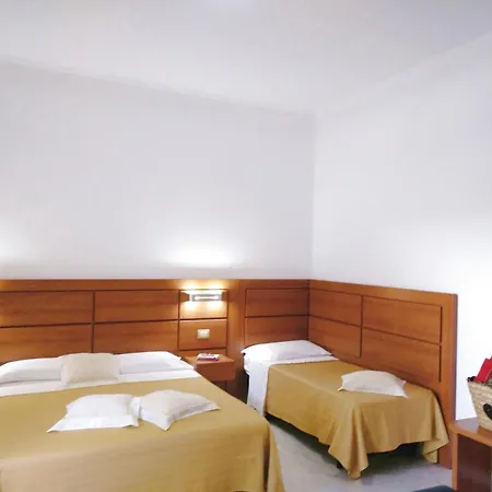 Ξενοδοχείο με διαμερίσματα Villaggio Turistico La Mantinera -