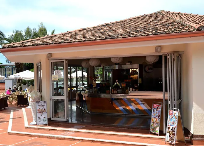 Villaggio Turistico La Mantinera - 3*