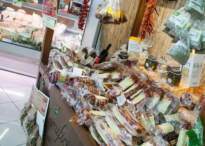 Lägenhetshotell Villaggio Turistico La Mantinera - 3*