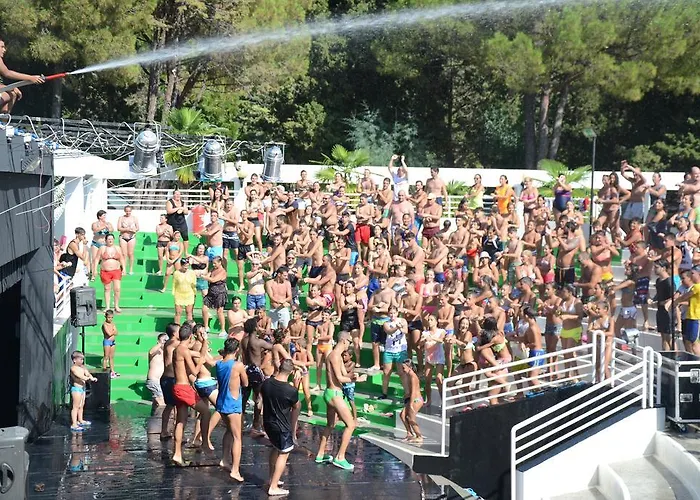 Aparthotel Villaggio Turistico La Mantinera -