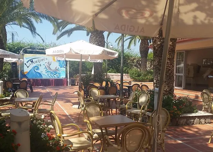 Lägenhetshotell Villaggio Turistico La Mantinera - 3*