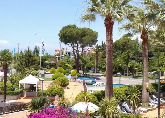 Villaggio Turistico La Mantinera - Apart-hotel 3*